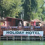 호텔 Holiday Hotel Dalyan