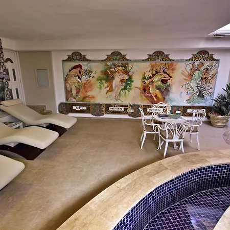 Holiday Hotel Dalyan