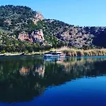 Holiday Hotel Dalyan מלון 2*