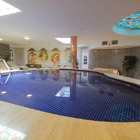 מלון Holiday Hotel Dalyan 2*