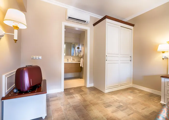 Holiday Hotel Dalyan Otel 2*