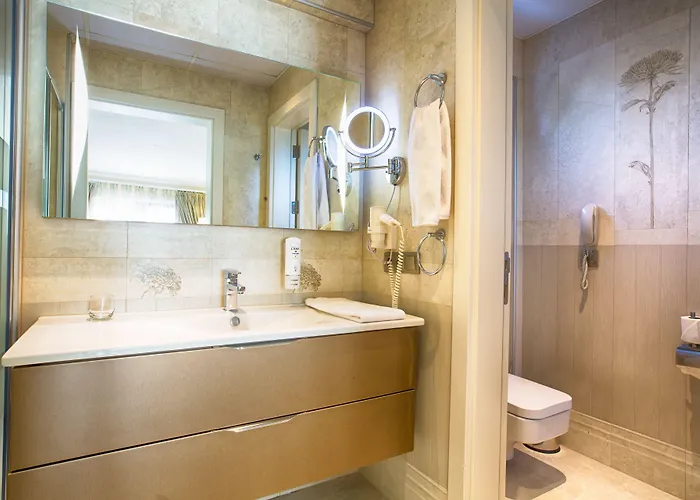 Holiday Hotel Dalyan 2*